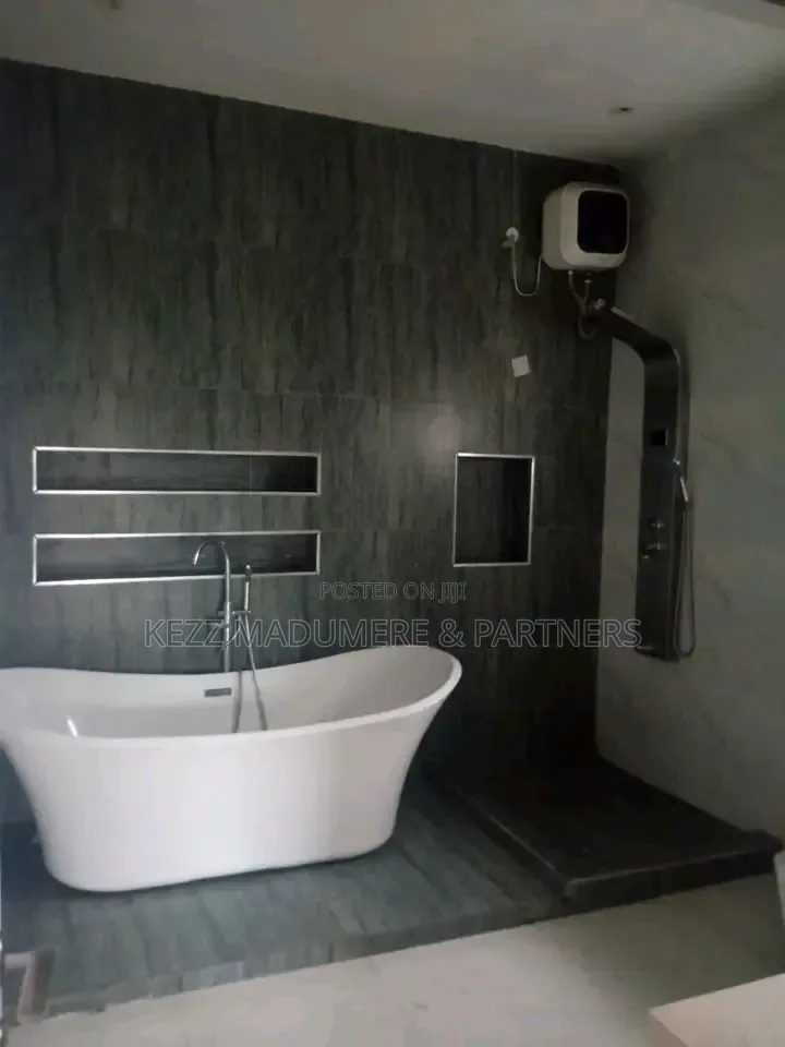 4bdrm Duplex in Ewat Estate for rent in Uyo