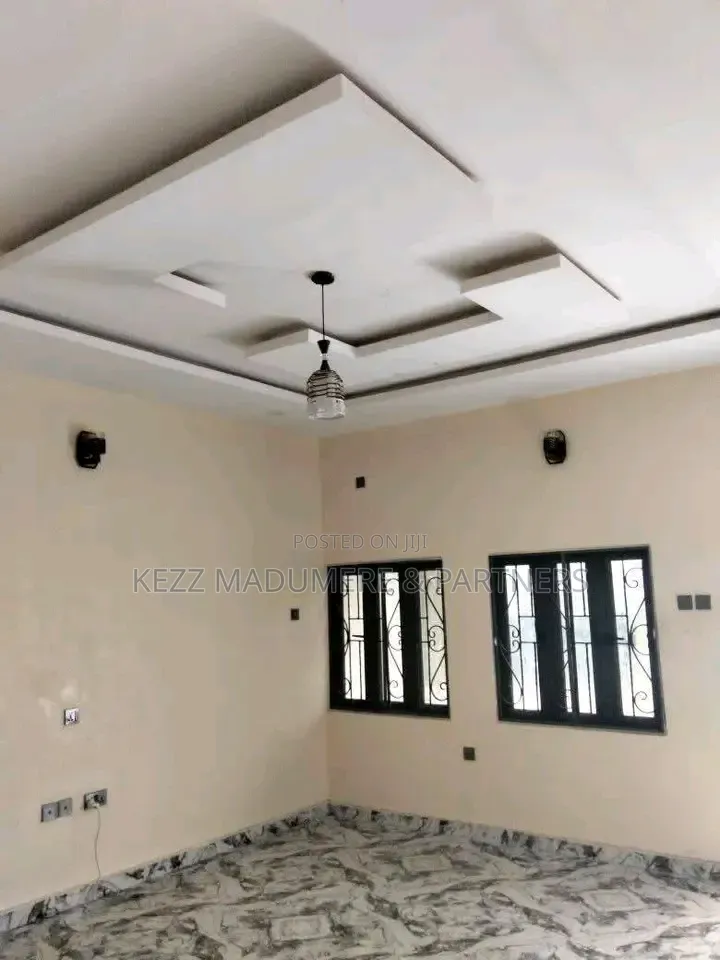 3bdrm Block of Flats in Nwaniba Road Uyo for rent in Uyo