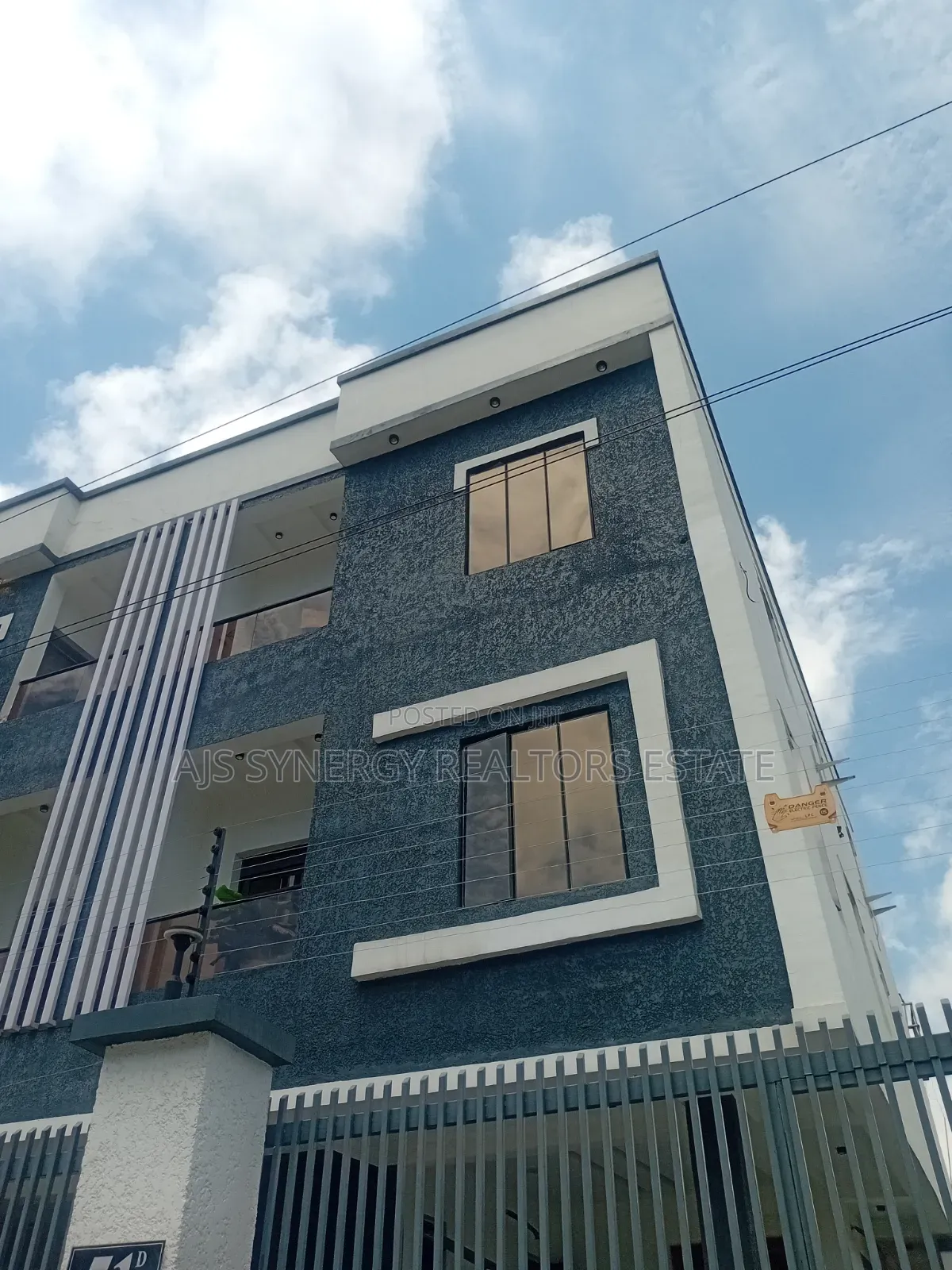 4bdrm Townhouse/Terrace in Lekki Phase 1 for sale in Lekki Phase 1