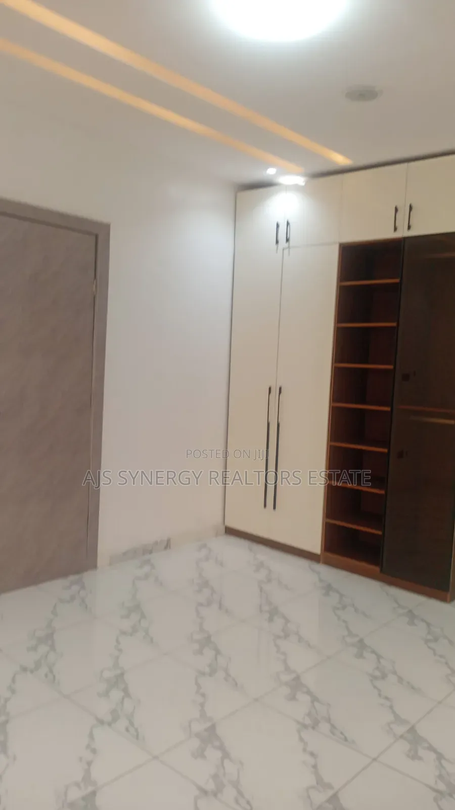 4bdrm Townhouse/Terrace in Lekki Phase 1 for sale in Lekki Phase 1