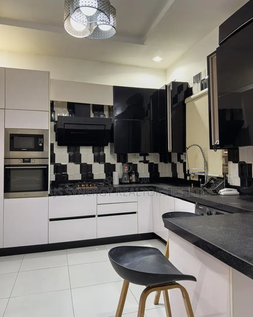 Furnished 4bdrm Duplex in Osapa london for sale in Osapa london