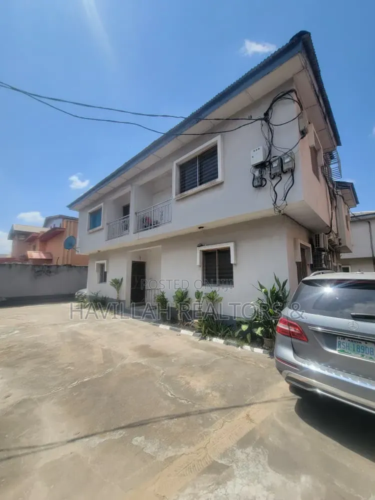 12bdrm Duplex in Okota for sale in Okota