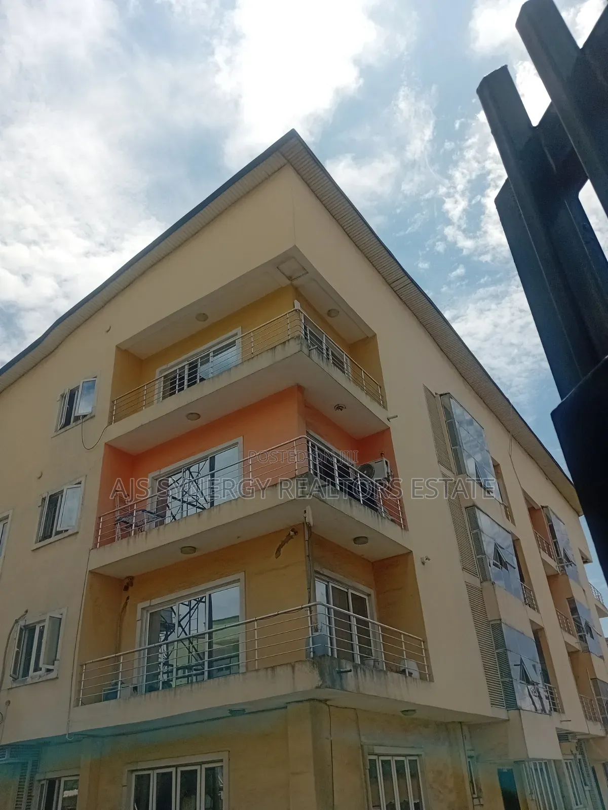 2bdrm Apartment in Lekki Phase 1 for rent in Lekki Phase 1