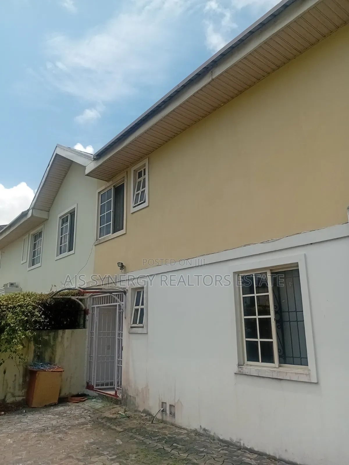 3bdrm Duplex in Lekki Phase 1 for rent in Lekki Phase 1
