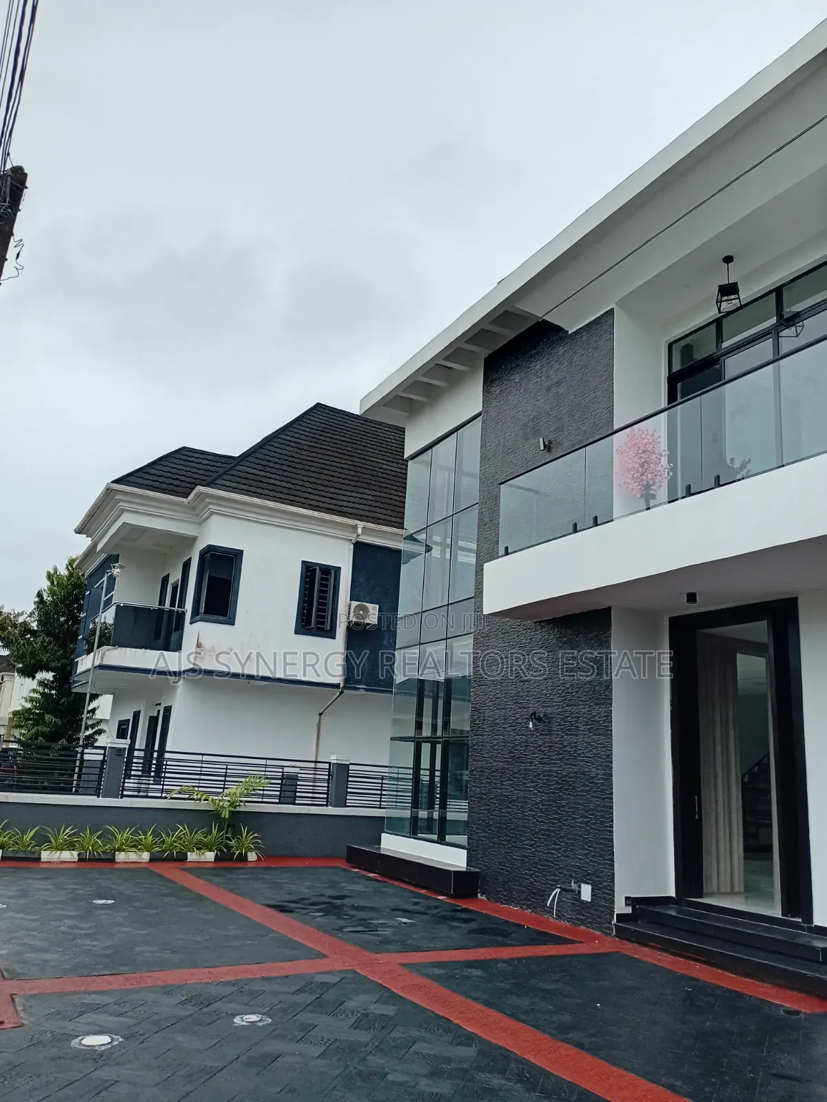 4bdrm Duplex in Sangotedo for sale in Sangotedo