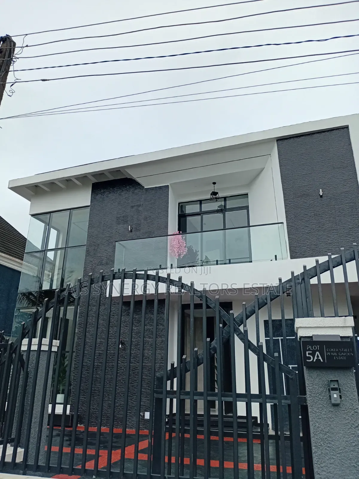 4bdrm Duplex in Sangotedo for sale in Sangotedo