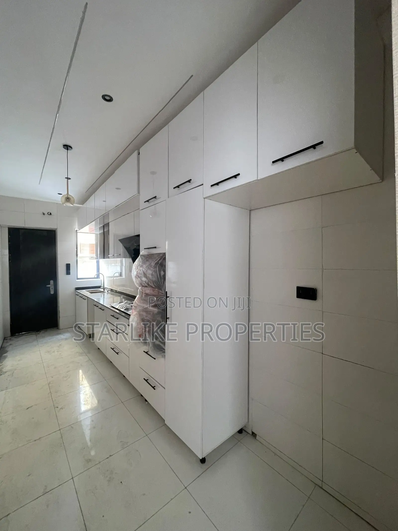 3bdrm Duplex in Lekki Phase 2 for sale in Lekki Phase 2