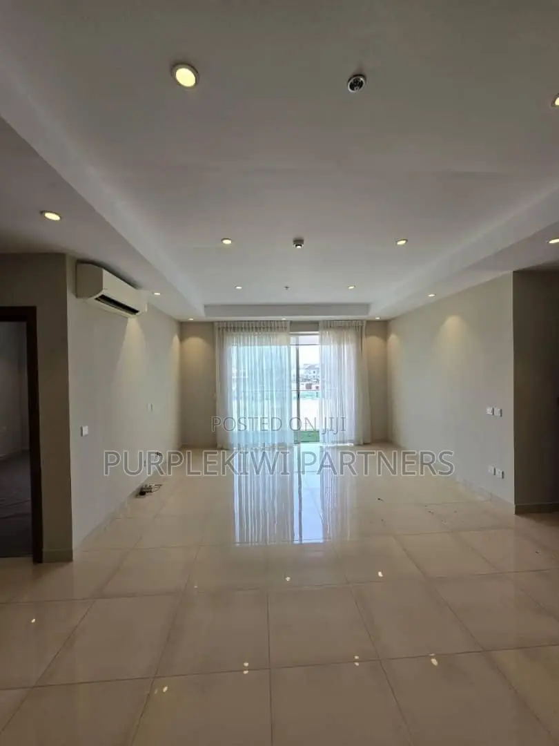 2bdrm Apartment in Bluewater Apartment, Victoria Island Extension in Victoria Island Extension