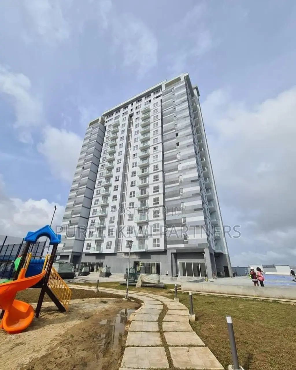 2bdrm Apartment in Bluewater Apartment, Victoria Island Extension in Victoria Island Extension