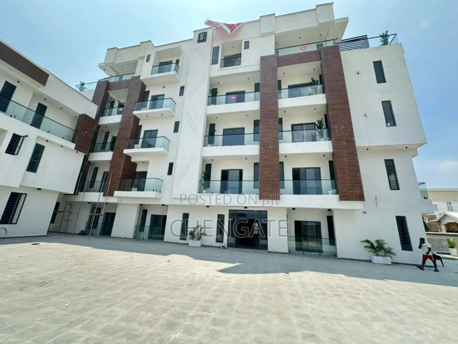 3bdrm Penthouse in Ikate for sale in Ikate