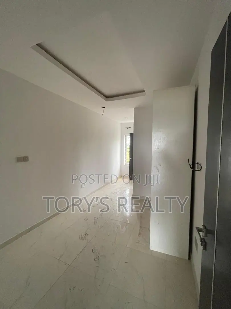 4bdrm Duplex in Lekki Phase 2 for rent in Lekki Phase 2