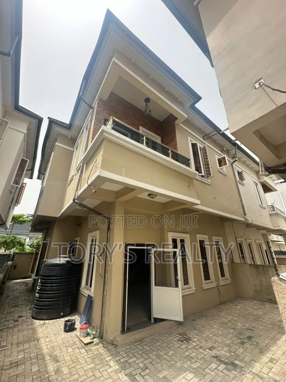 4bdrm Duplex in Lekki Phase 2 for sale in Lekki Phase 2