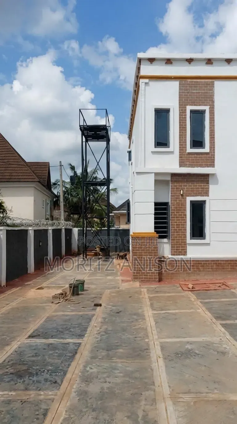 4bdrm Duplex in New Gra, Enugu for sale in Enugu