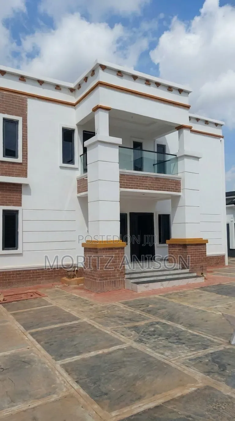 4bdrm Duplex in New Gra, Enugu for sale in Enugu