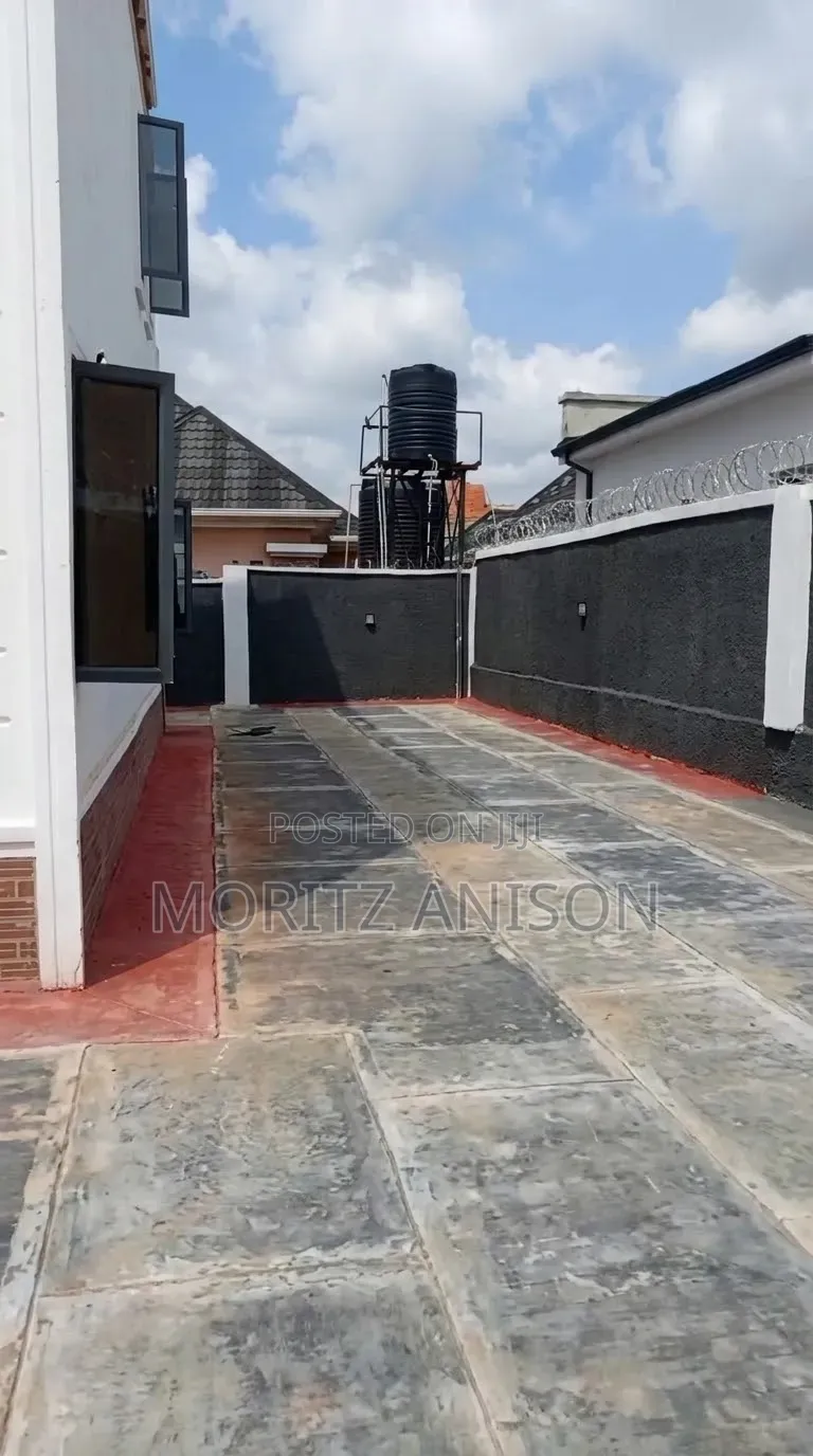 4bdrm Duplex in New Gra, Enugu for sale in Enugu