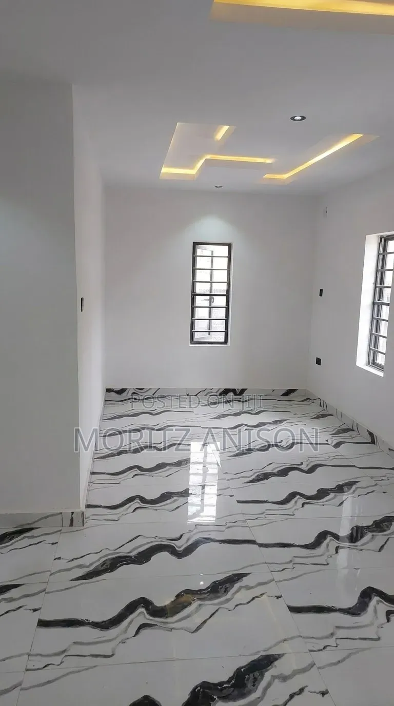 4bdrm Duplex in New Gra, Enugu for sale in Enugu