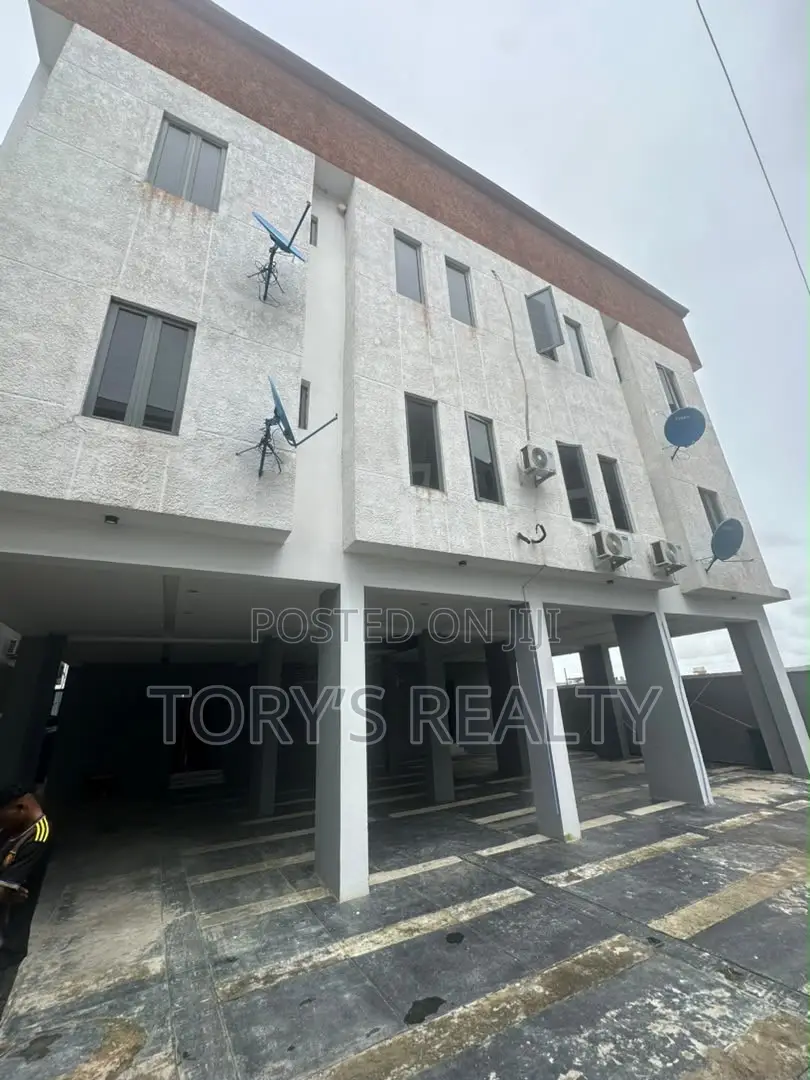 2bdrm Apartment in Lekki Phase 1 for sale in Lekki Phase 1