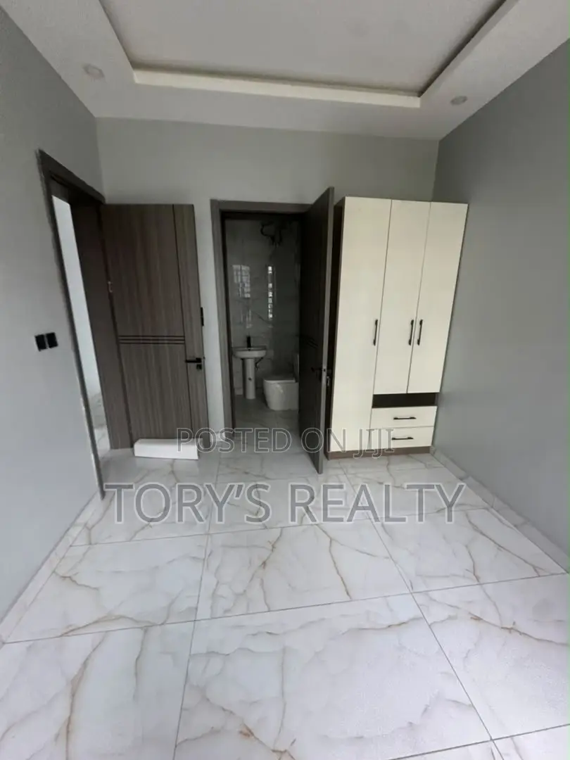 2bdrm Apartment in Lekki Phase 1 for sale in Lekki Phase 1