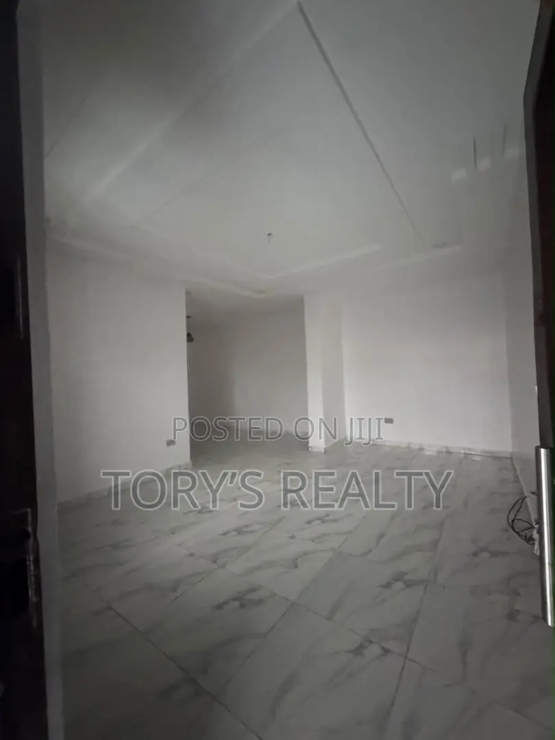 2bdrm Apartment in Lekki Phase 2 for rent in Lekki Phase 2