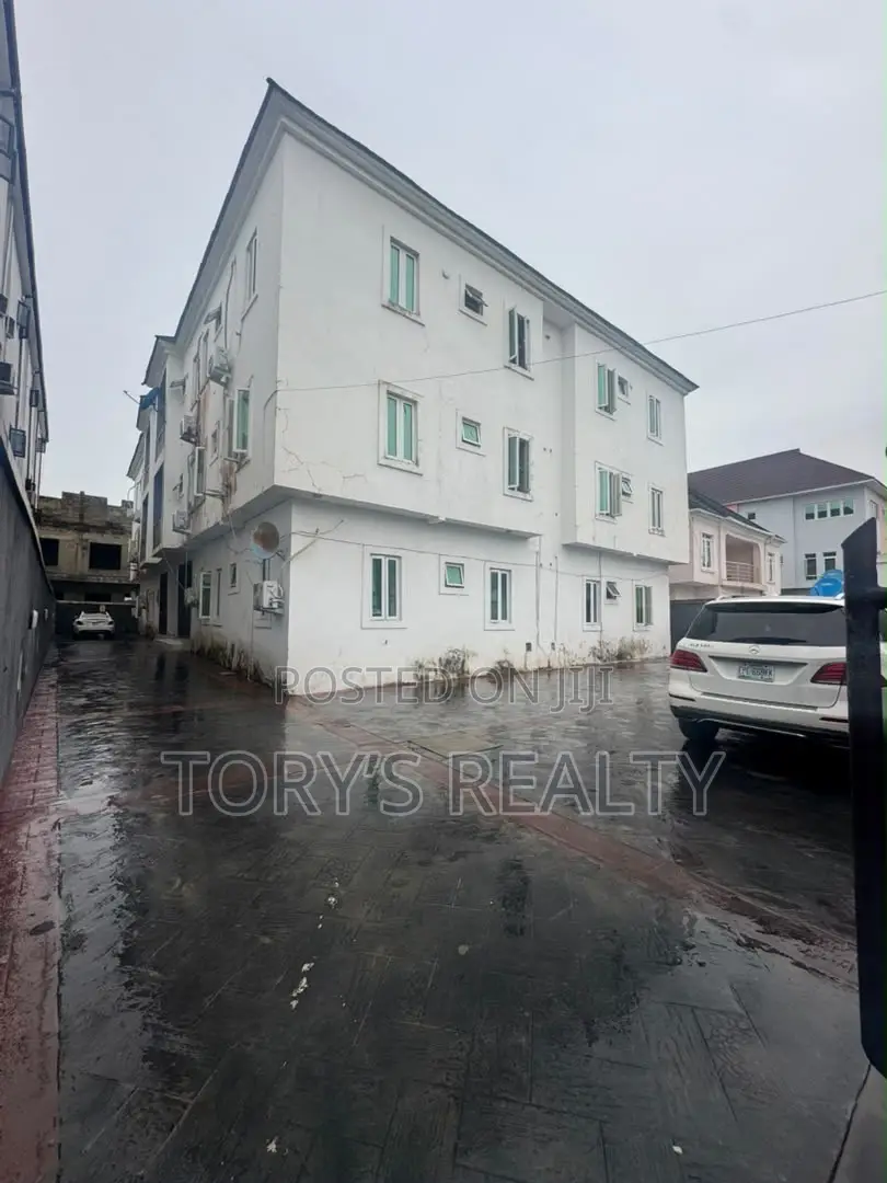 2bdrm Apartment in Lekki Phase 2 for rent in Lekki Phase 2