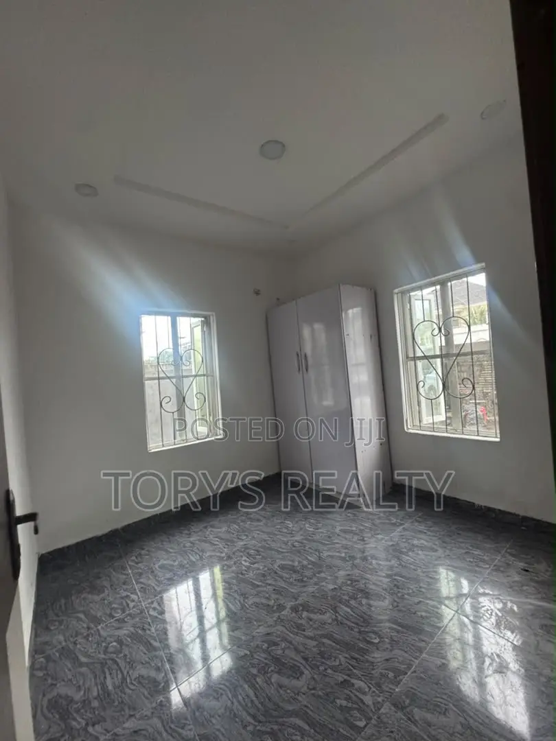 2bdrm Apartment in Lekki Phase 2 for rent in Lekki Phase 2