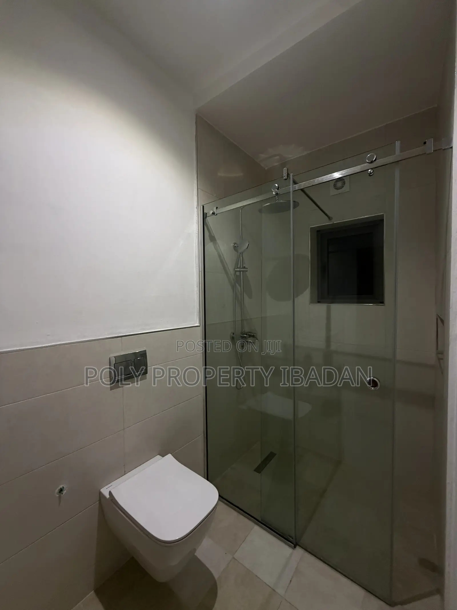 5bdrm Duplex in Kolapo Ishola Gra for sale in Akobo