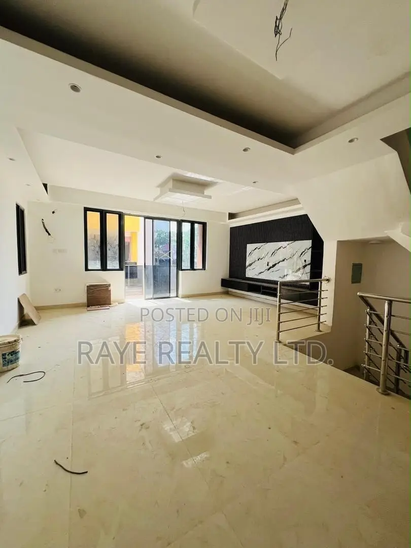 4bdrm Duplex in Adeniyi Jones for sale in Adeniyi Jones
