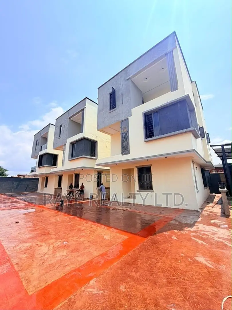 4bdrm Duplex in Ikeja for sale in Ikeja