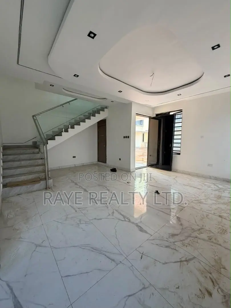4bdrm Duplex in Ikeja for sale in Ikeja