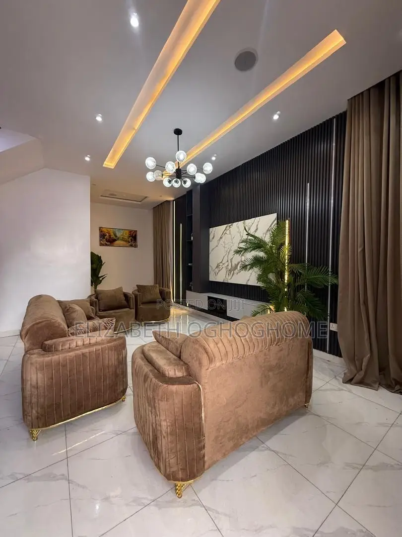 Furnished 3bdrm Duplex in Ikota for rent in Ikota