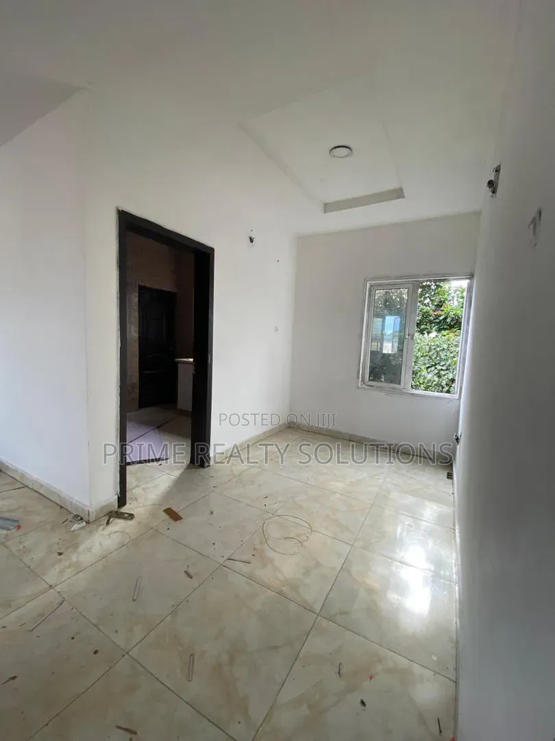 2bdrm Apartment in Osapa london for rent in Osapa london