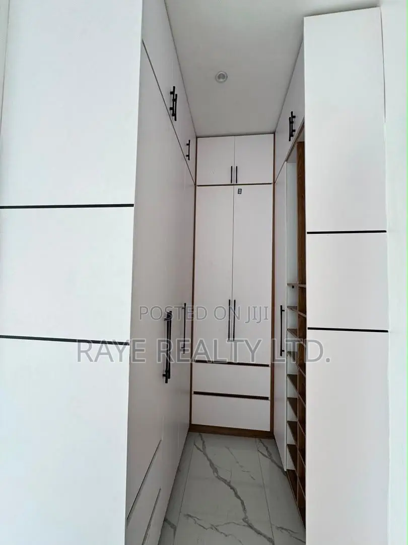 4bdrm Duplex in Ogudu GRA for sale in Ogudu GRA
