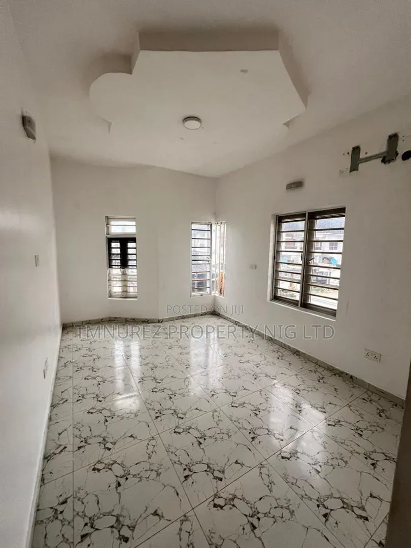 Studio Apartment in Ikota for rent in Ikota