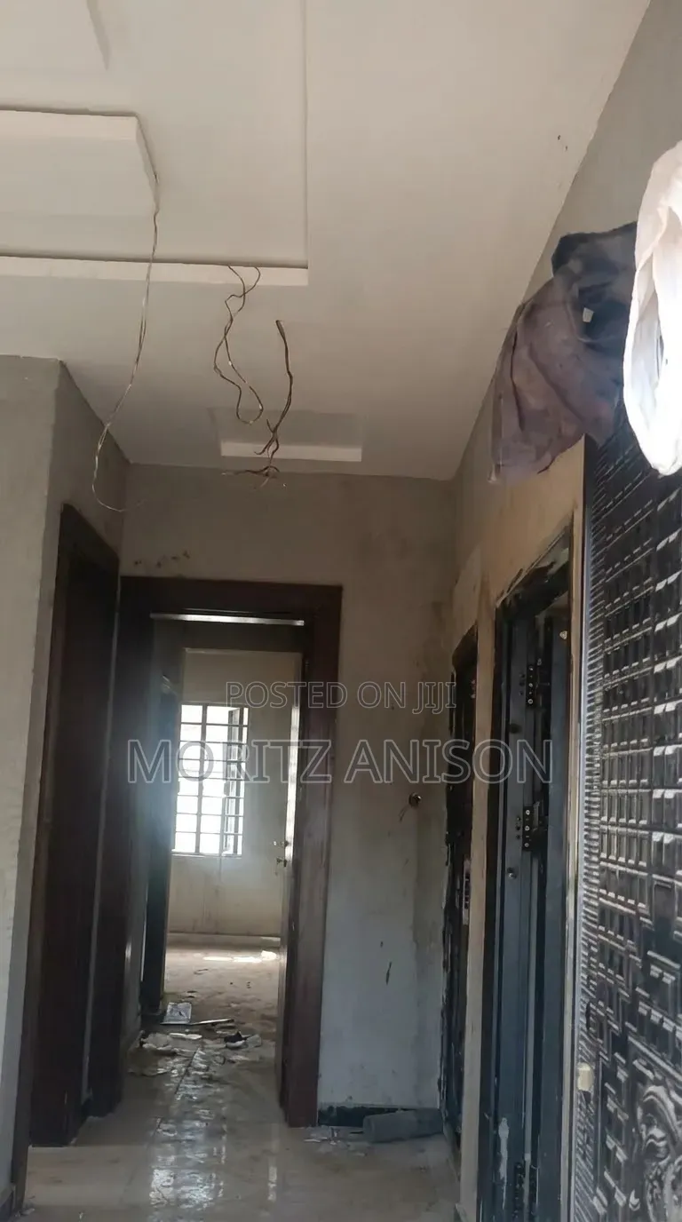 4bdrm Duplex in New Gra., Enugu for sale in Enugu