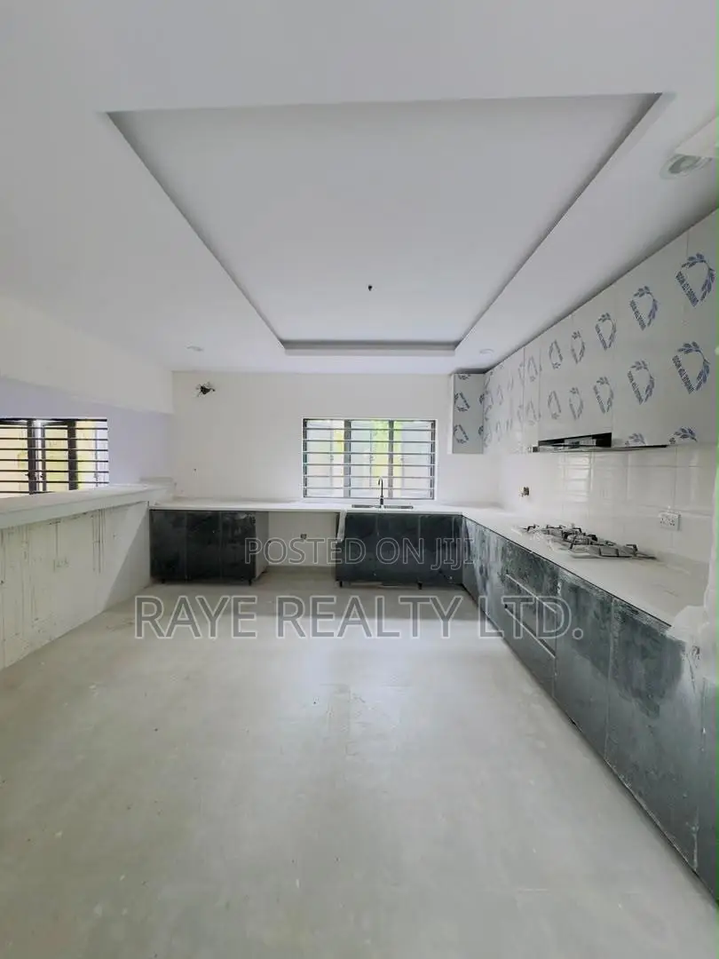 4bdrm Duplex in Ogudu GRA for sale in Ogudu GRA