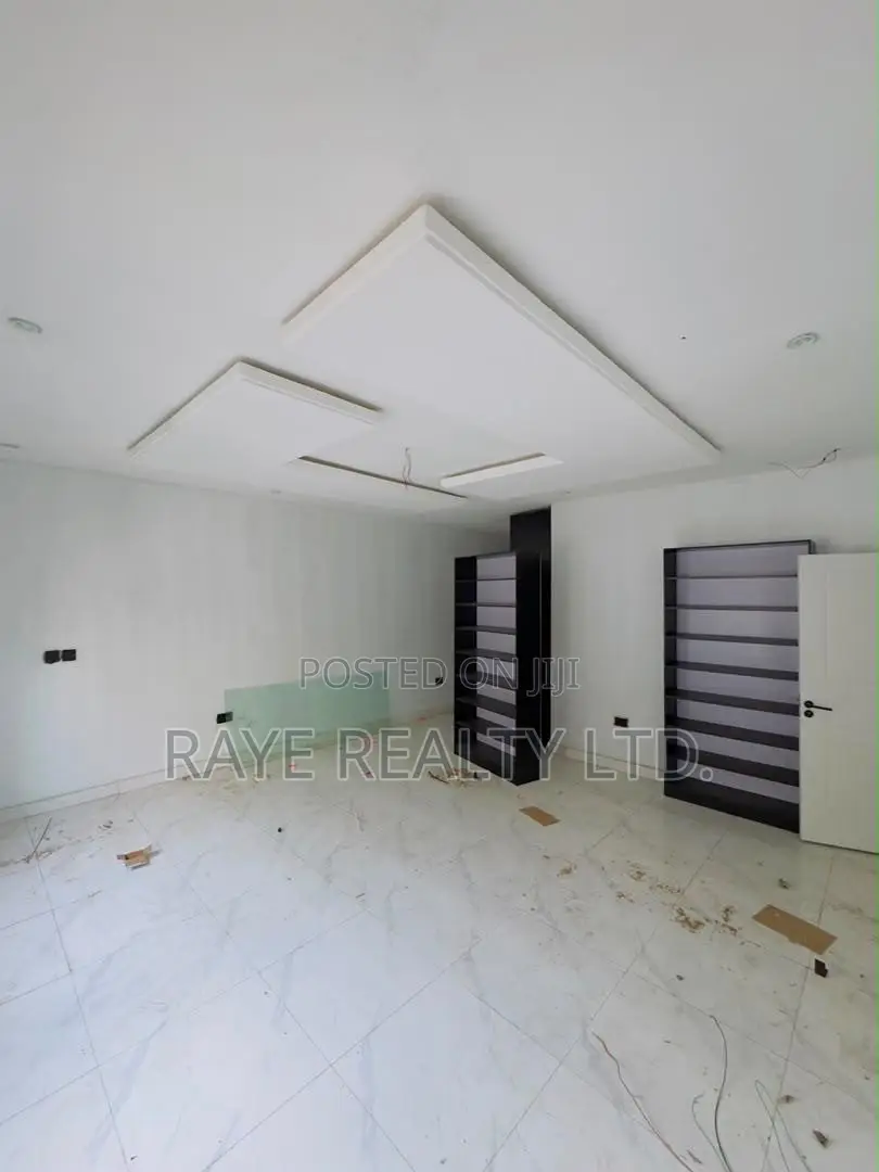 4bdrm Duplex in Ogudu GRA for sale in Ogudu GRA