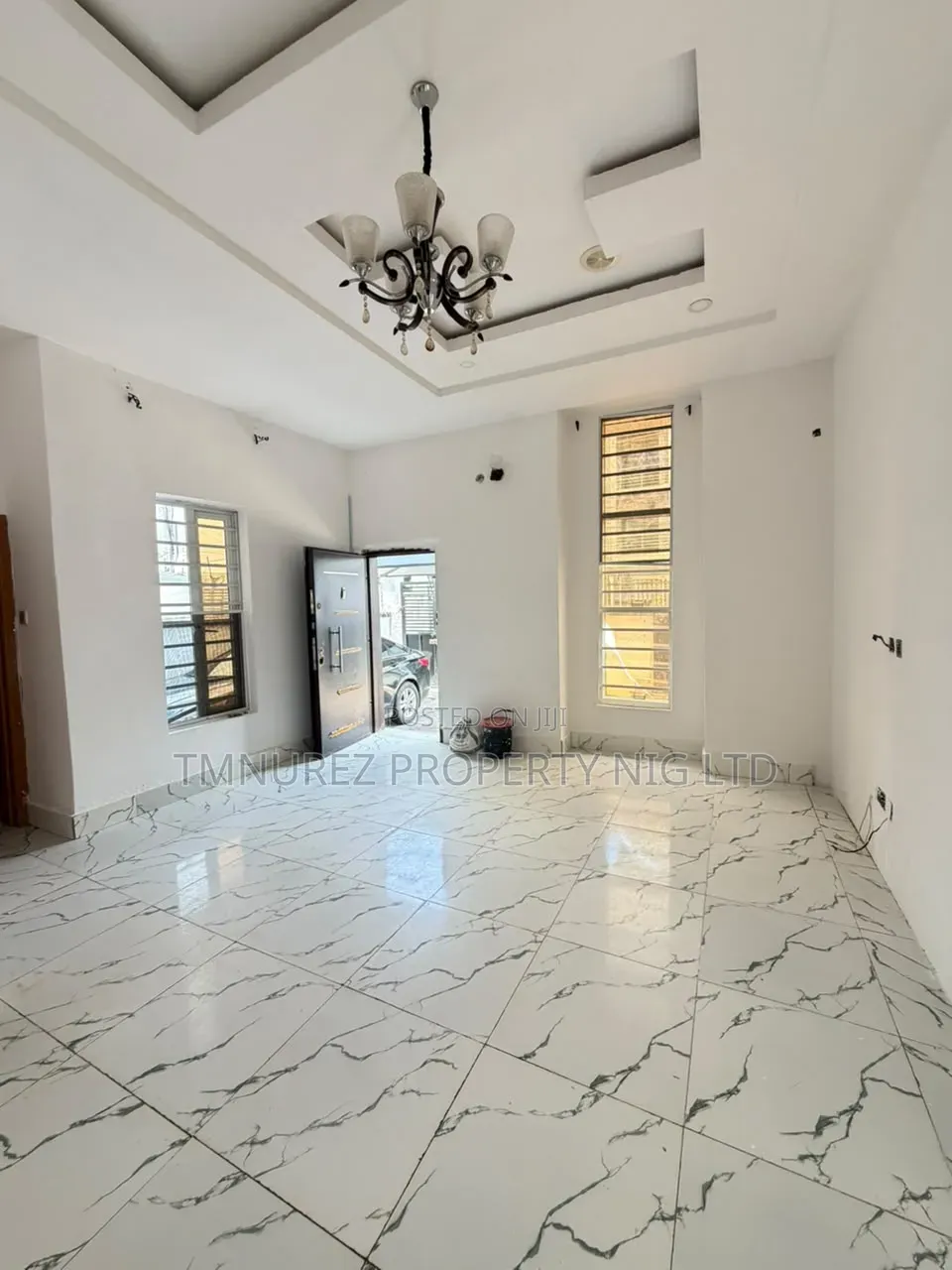 Mini Flat in Ikota for rent in Ikota