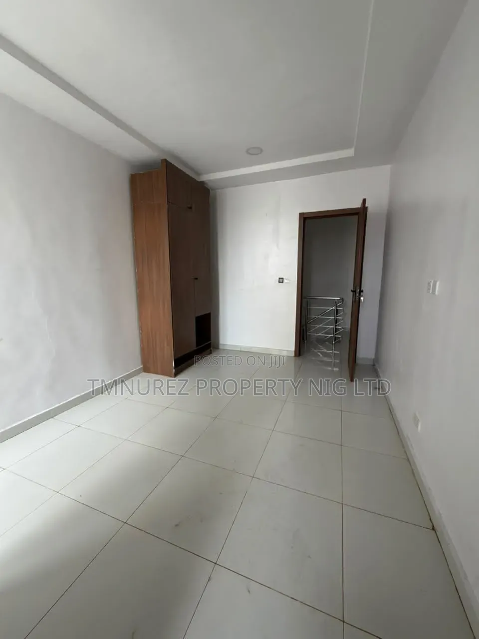 Studio Apartment in Chevron for rent in Chevron