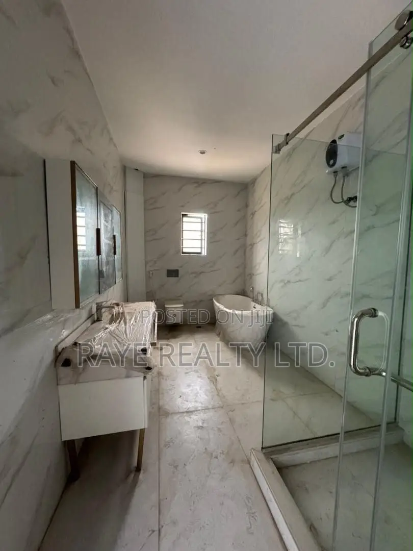 3bdrm Apartment in Ikeja GRA for sale in Ikeja GRA