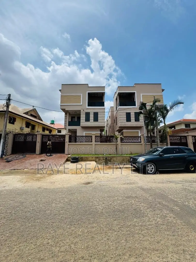 5bdrm Duplex in Omole Phase 1 for sale in Omole Phase 1