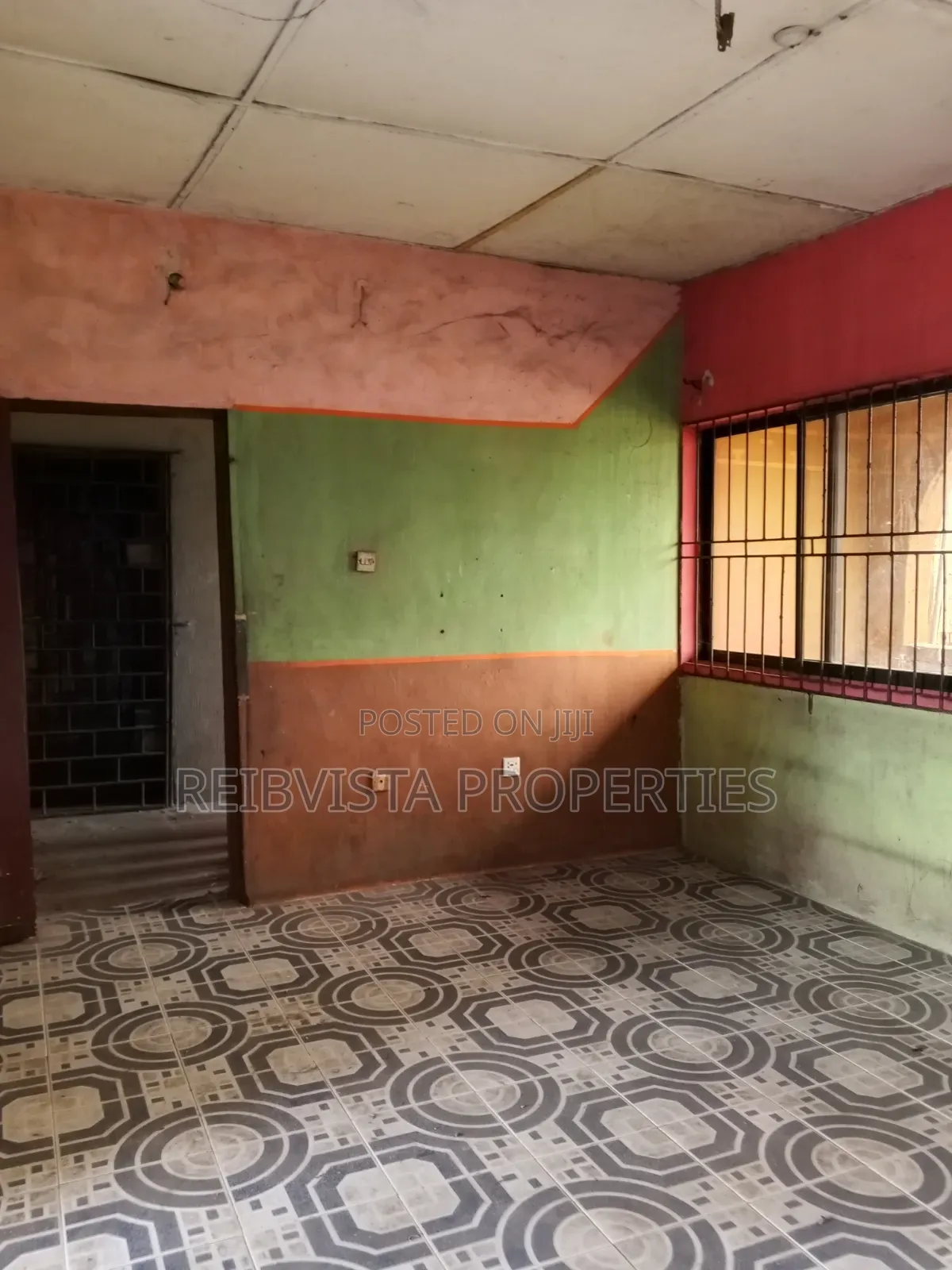 Furnished 3bdrm Apartment in Ikorodu Expressway, Kosofe / Kosofe in Kosofe / Kosofe