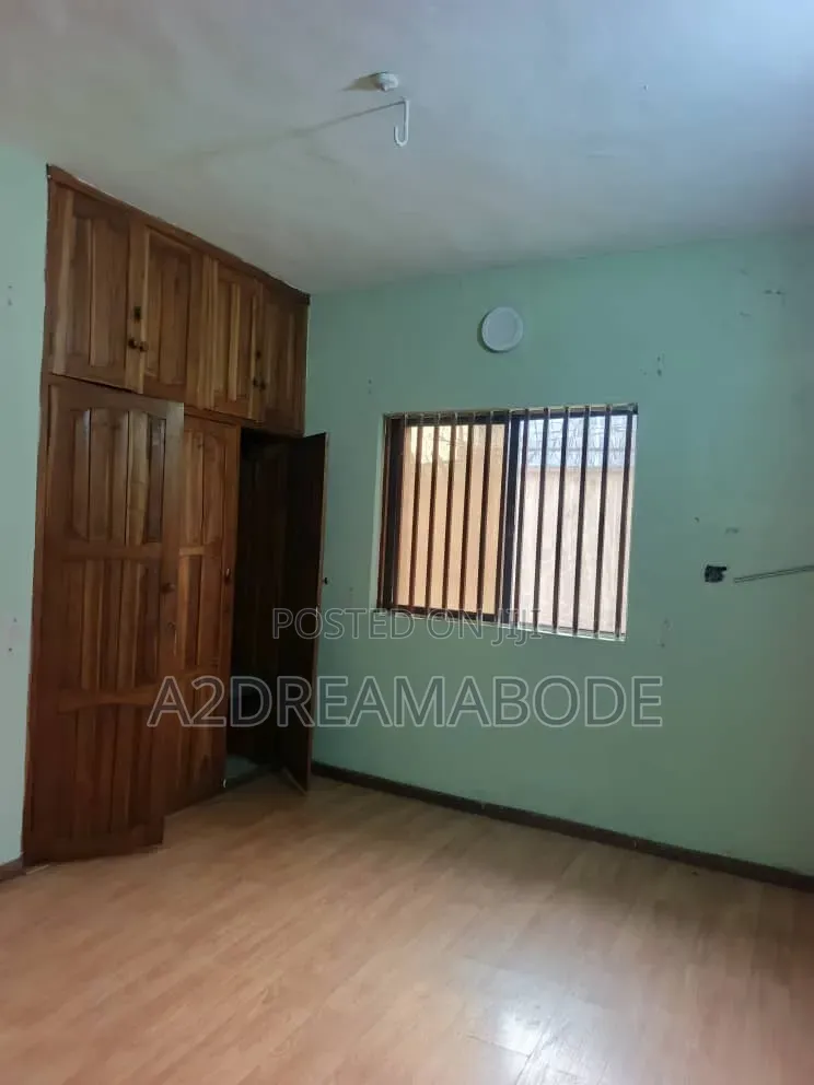 5bdrm Duplex in Omole for rent in Omole Phase 1
