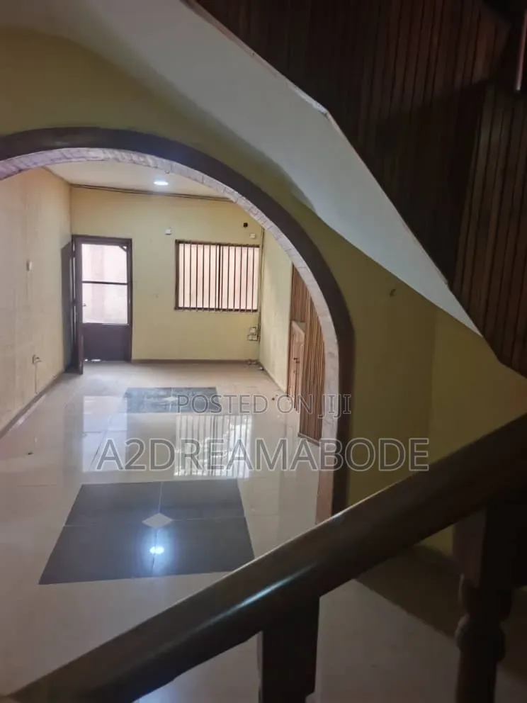 5bdrm Duplex in Omole for rent in Omole Phase 1