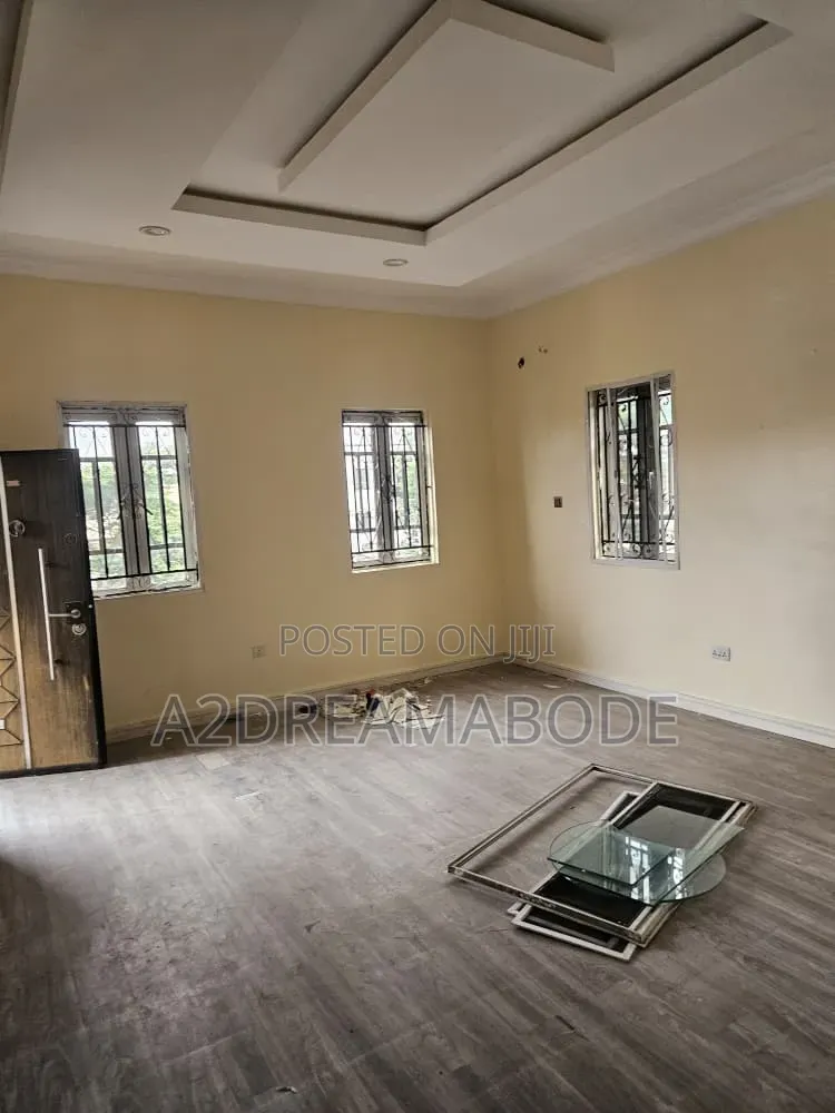 3bdrm Apartment in Omole for rent in Omole Phase 2