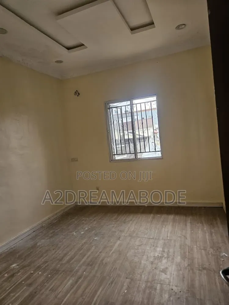 3bdrm Apartment in Omole for rent in Omole Phase 2