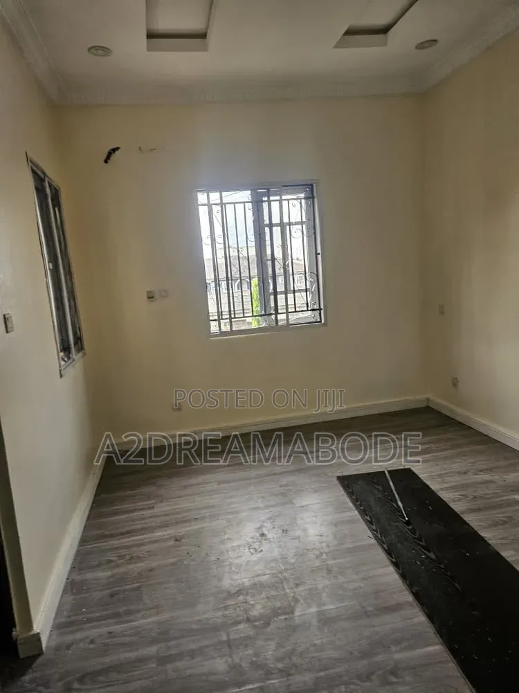3bdrm Apartment in Omole for rent in Omole Phase 2