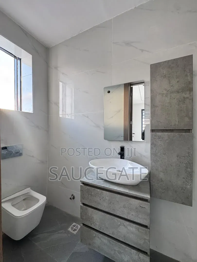 Furnished 1bdrm Apartment in Ikota for rent in Ikota