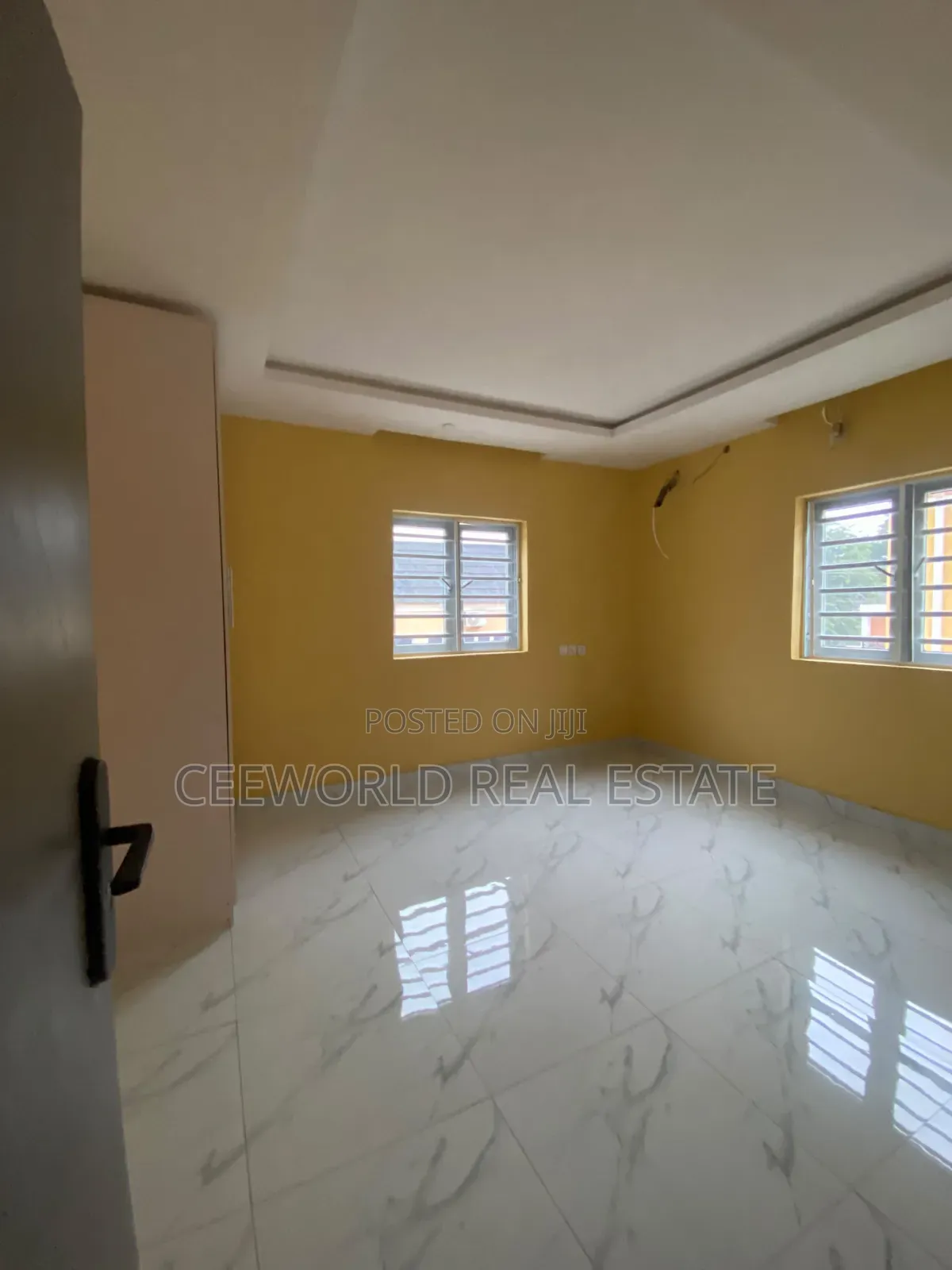 4bdrm Duplex in Jericho Gra for sale in Jericho