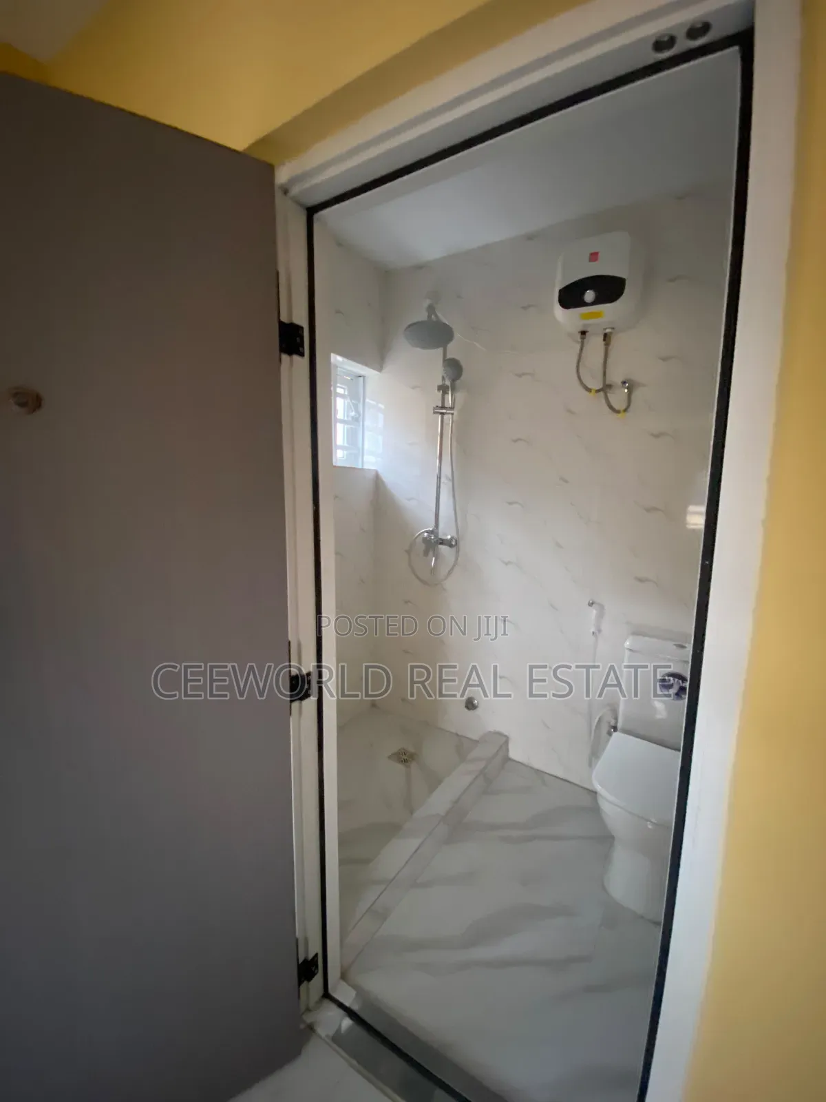 4bdrm Duplex in Jericho Gra for sale in Jericho