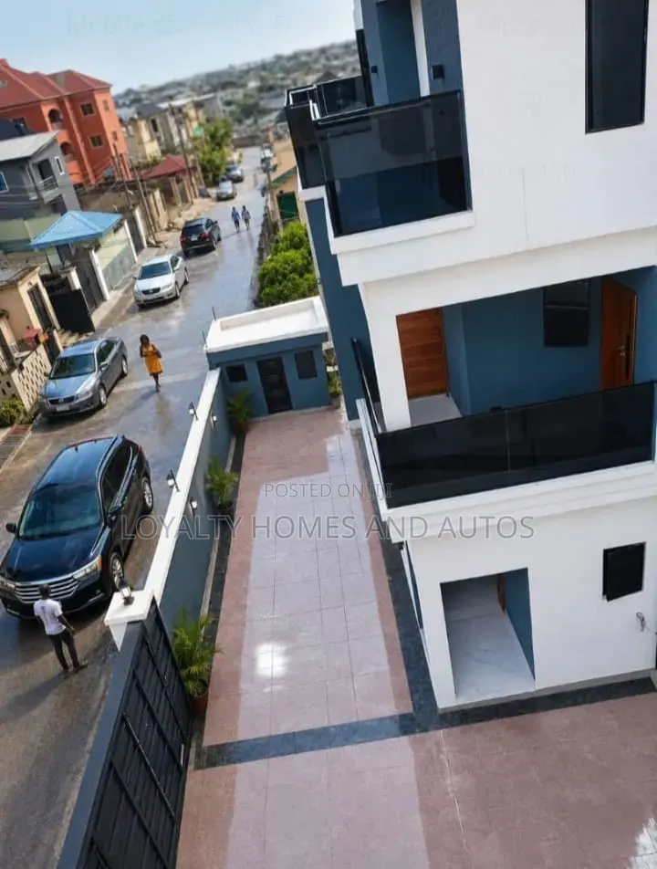 5bdrm Block of Flats in Berger for sale in Berger